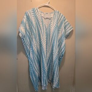 Cupshe New Light Blue and White V-Neck Patterned Tunic Coverup